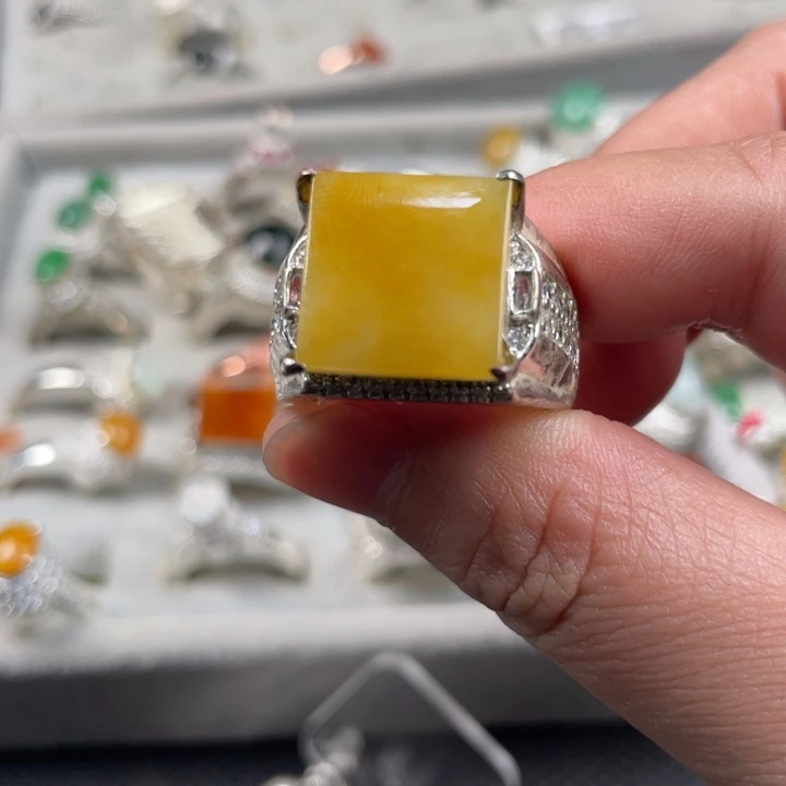 翡翠未镶嵌颈饰缅甸天然翡翠