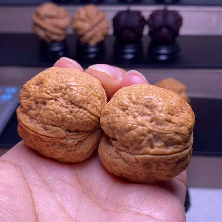 文玩核桃把件平头蟾52