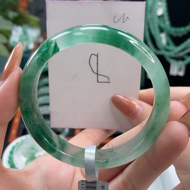 石英质玉手镯未镶嵌天然A货非洲翠手镯