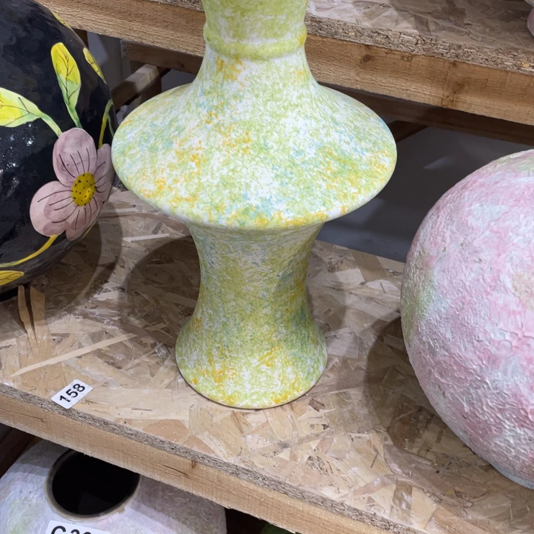 红泥花瓶景德镇陶瓷艺术研究院