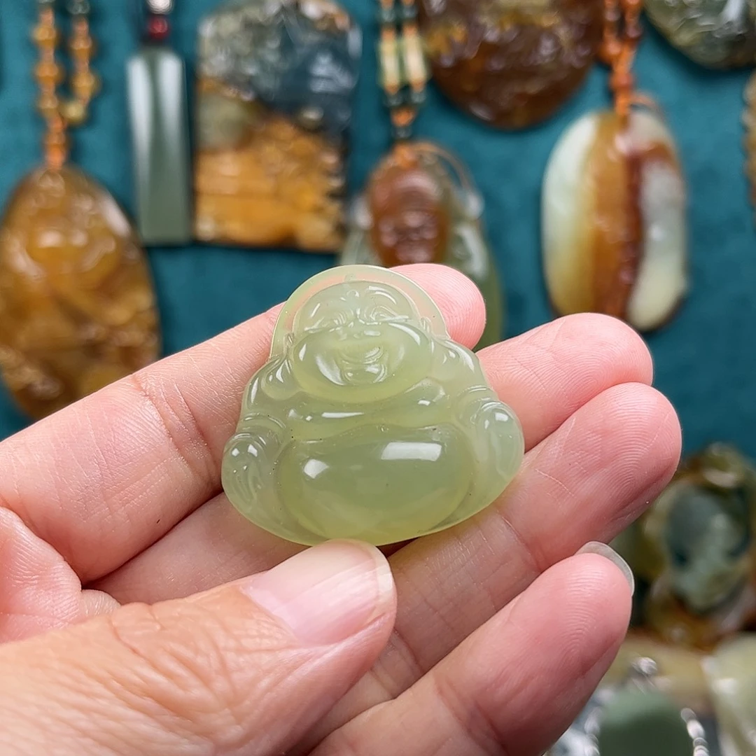 蛇纹石玉未镶嵌颈饰