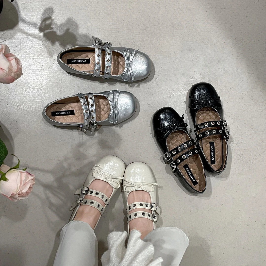 南在南方复古圆头平底浅口单鞋女2025春秋新款法式软底玛丽珍鞋子