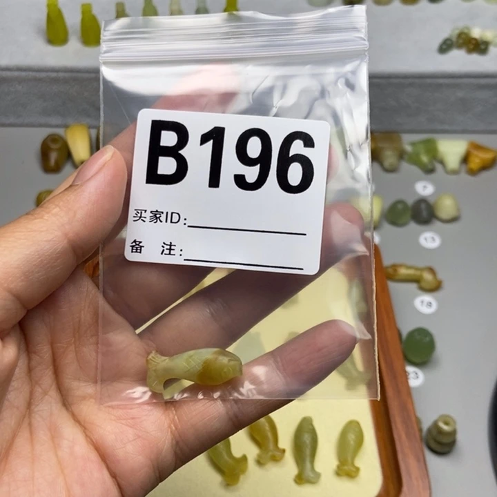 蛇纹石玉未镶嵌颈饰九**酷
