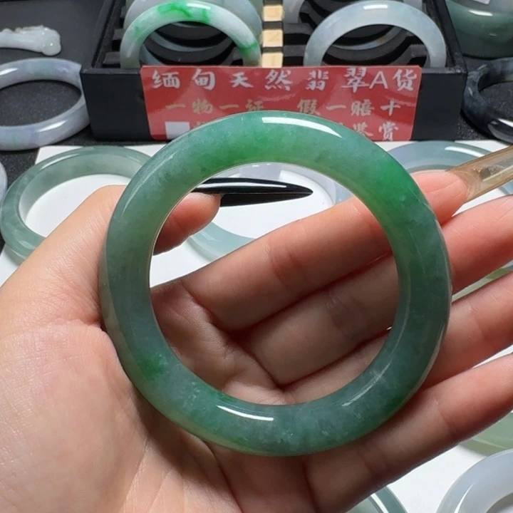 翡翠手镯未镶嵌10号52.5圆条