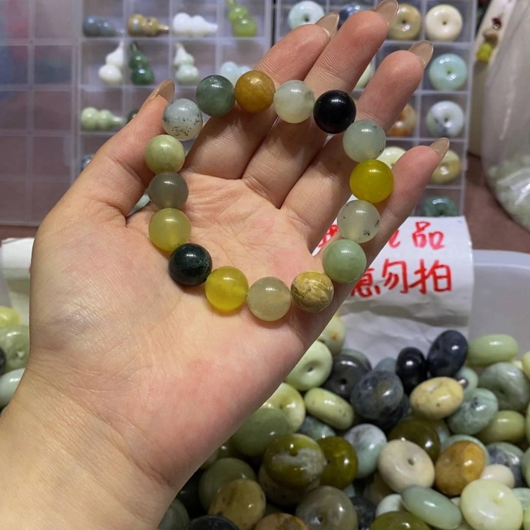 蛇纹石玉未镶嵌颈饰16