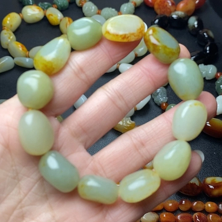 和田玉未镶嵌手链