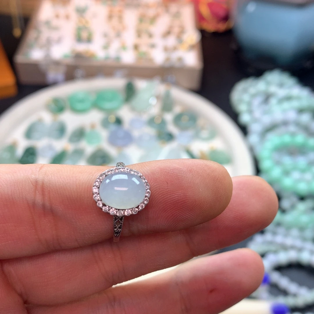 颈饰银S925镶嵌翡翠春*