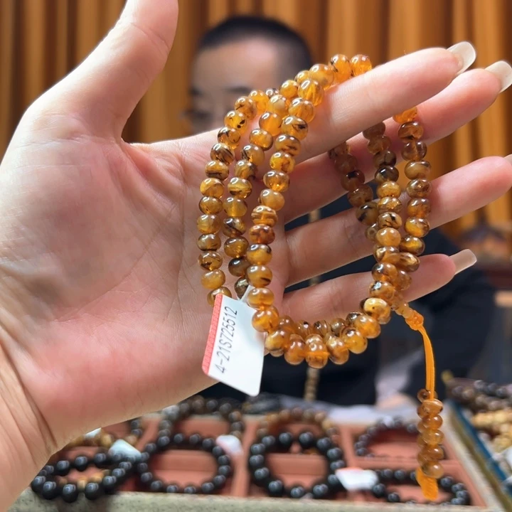 琥珀裸石未镶嵌抚顺4-21