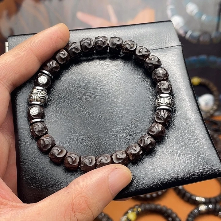 椰蒂手串98游龙吞金兽上上签