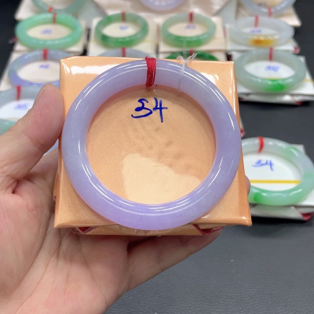 翡翠手镯未镶嵌54圈口