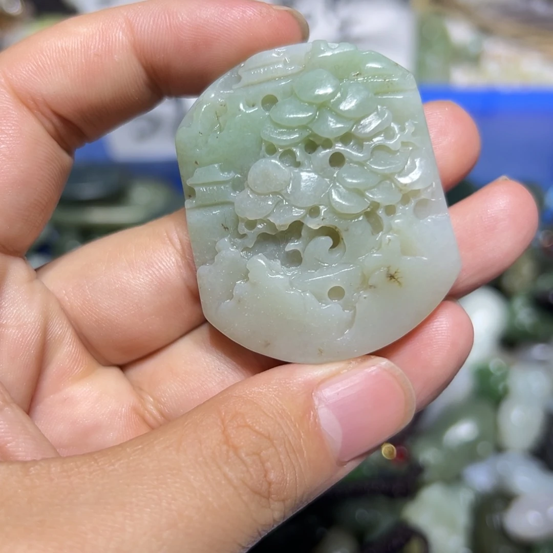 一****和田玉未镶嵌颈饰