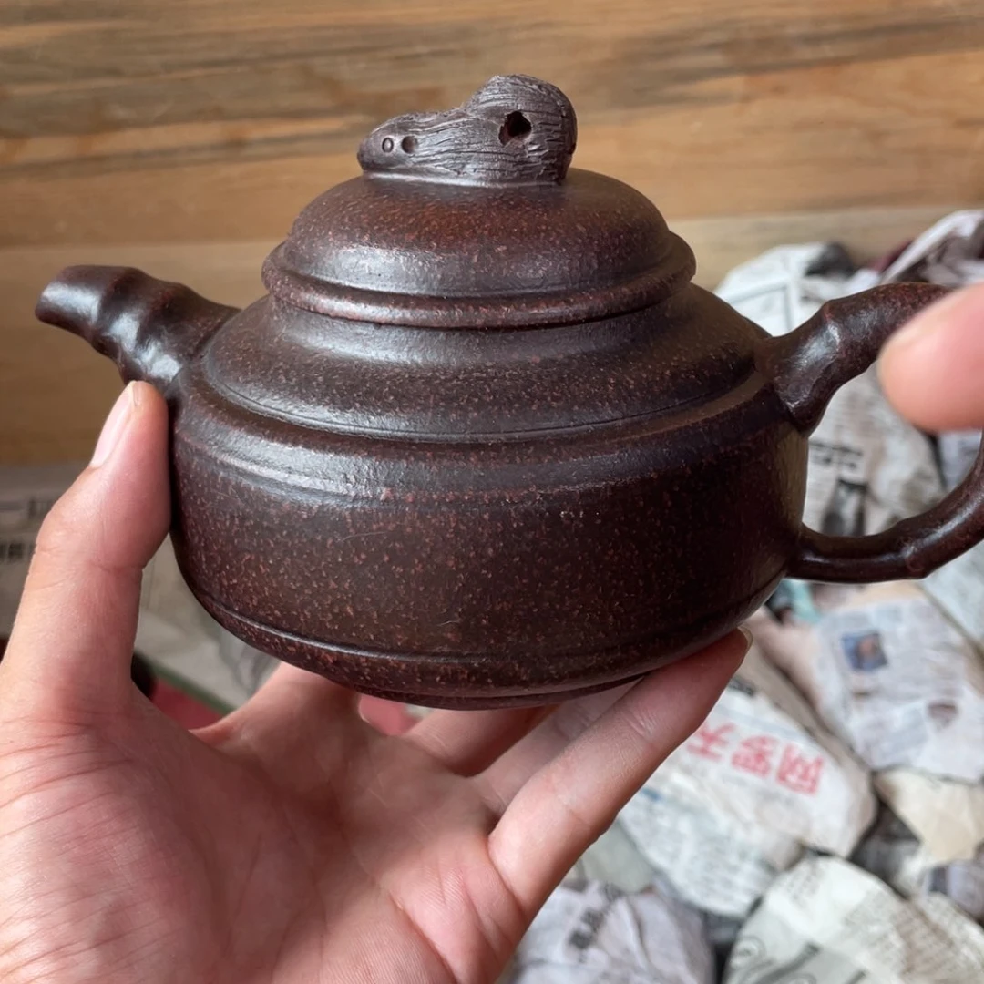 茶壶紫砂老厂紫砂壶一件。