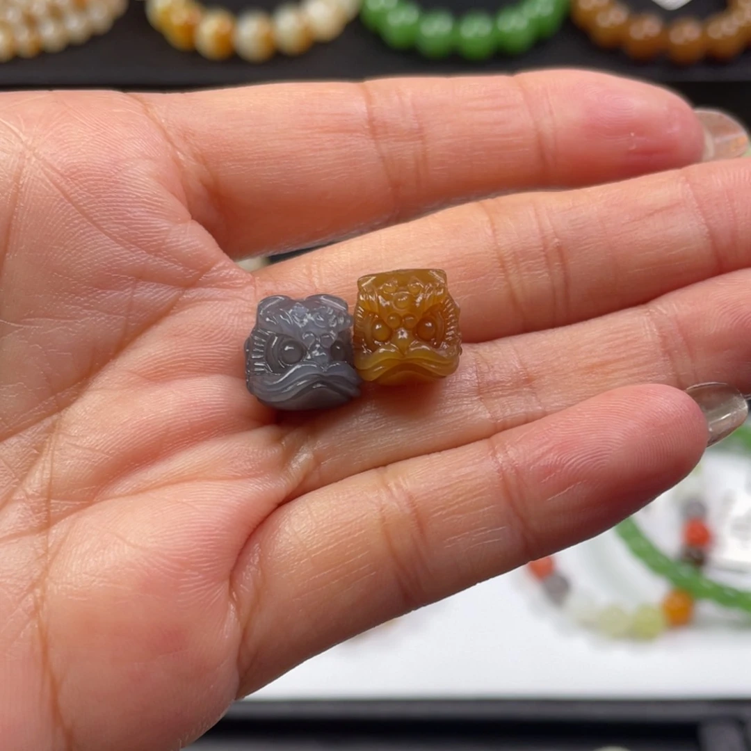 未镶嵌手链和田玉里*