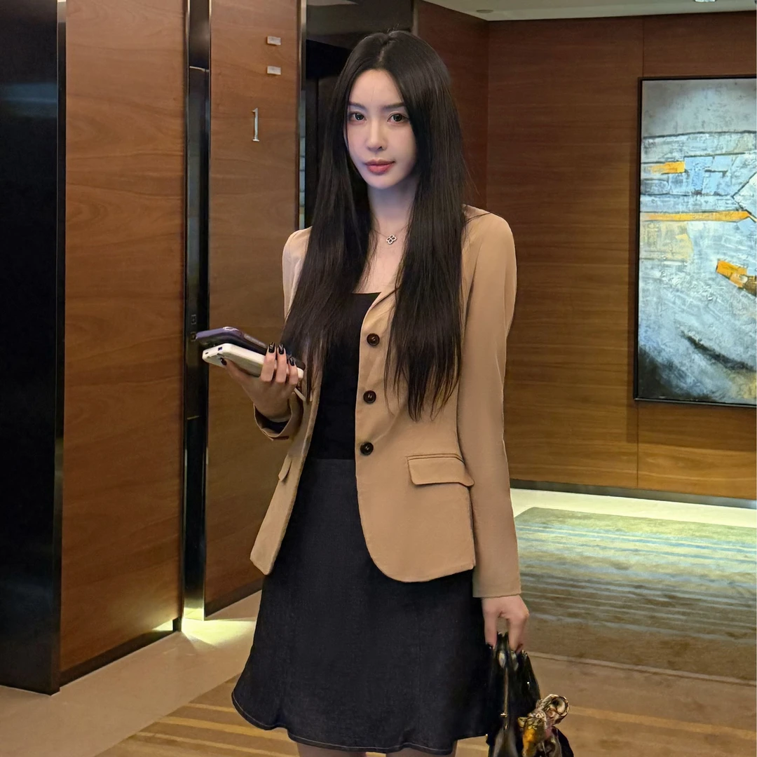 菠萝宝宝yuna【燕麦纪行】秋季时尚经典浅卡其色翻领西装外套YH5