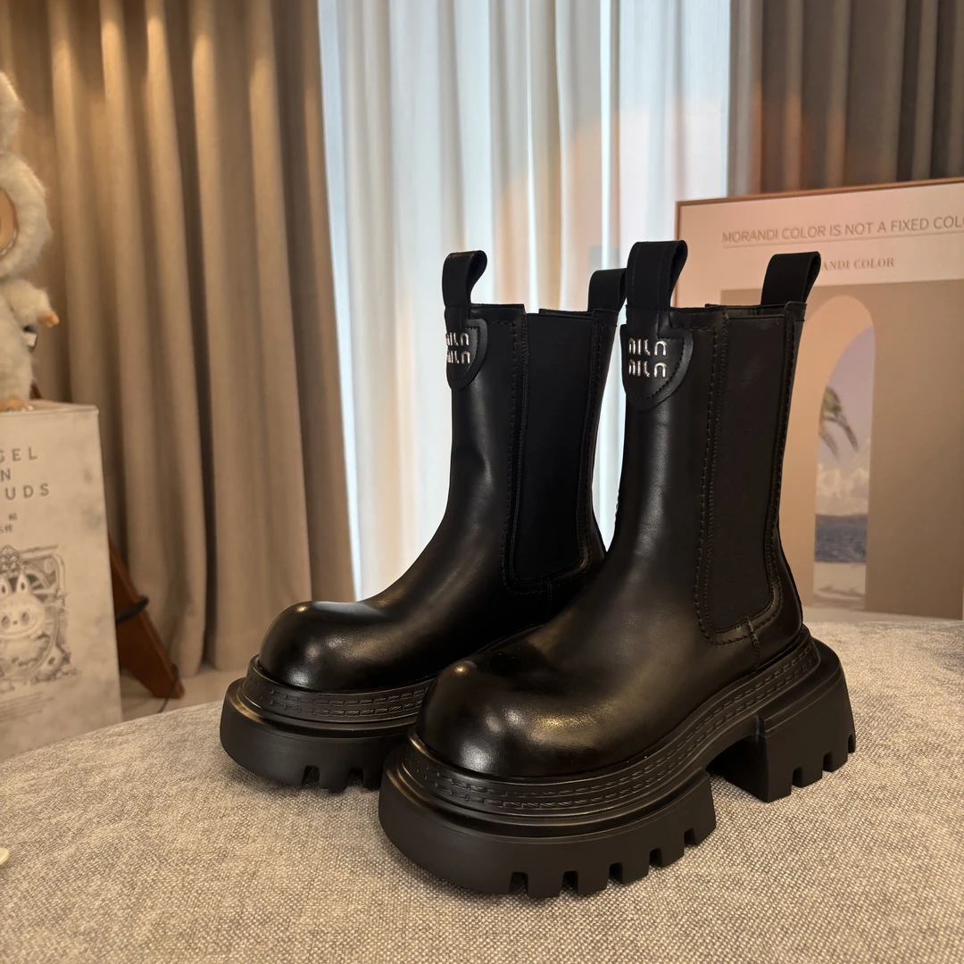 糖糖 | M家切尔西 | 2026新款真皮百搭工装英伦风短靴子;EDX21181