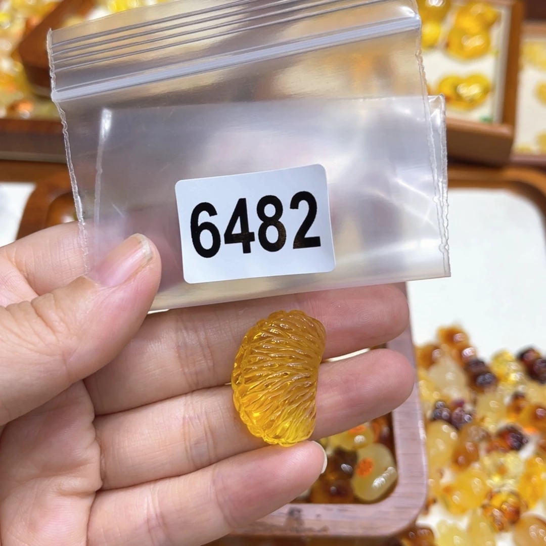 歡***喜未镶嵌琥珀珠宝奇石