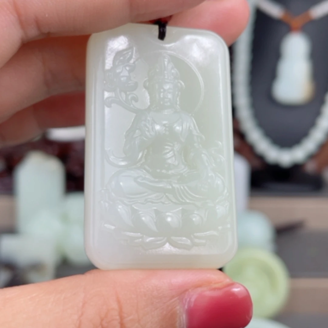 【闪购商品】颈饰未镶嵌和田玉