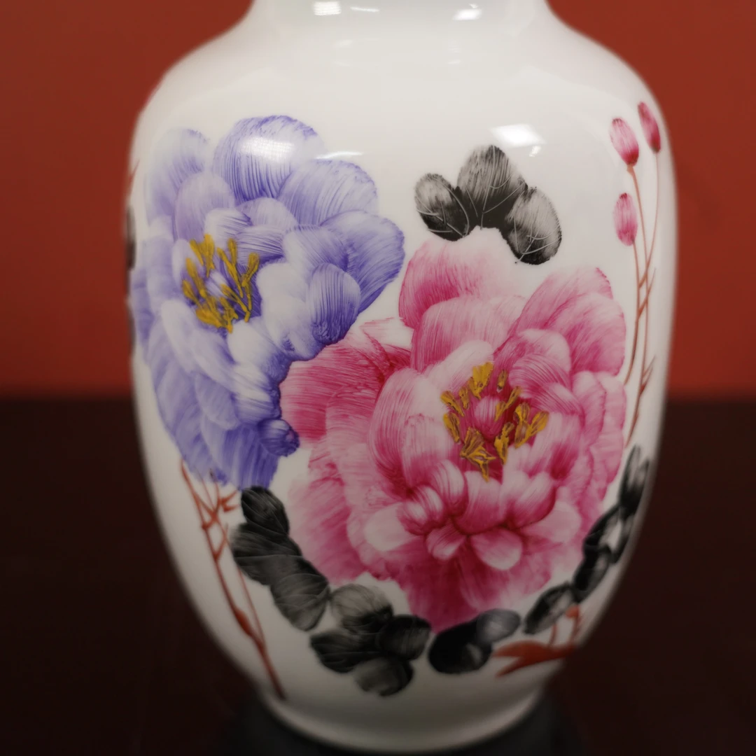 景德镇陶瓷-牡丹冬瓜瓶