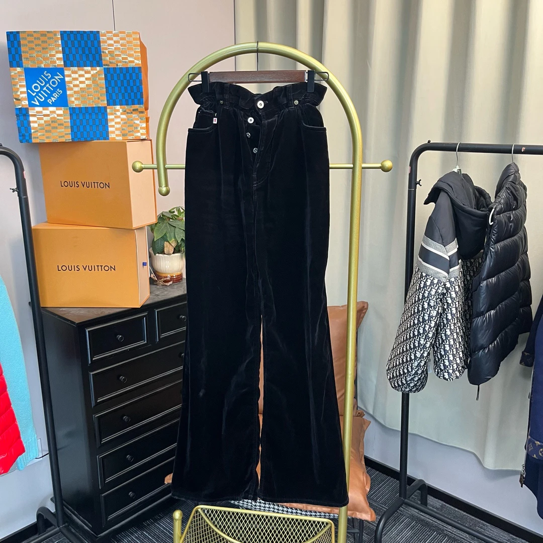 99新 MIU MIU/缪缪 黑色丝绒logo苞米长裤 40码