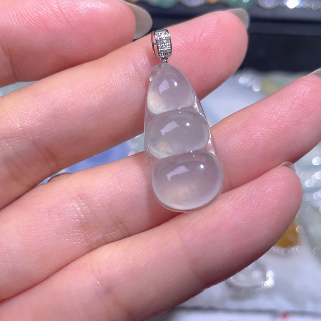 颈饰18K金镶嵌翡翠翡翠