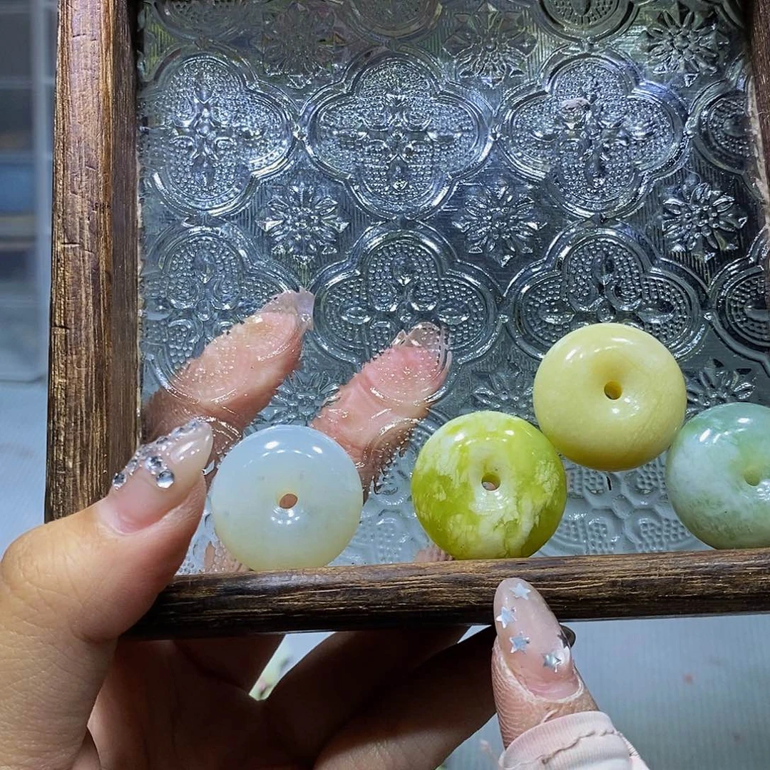 合金蛇纹石玉颈饰113