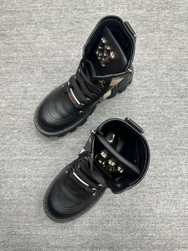 99新 LouisVuitton/路易威登 42 lv 菲董皮靴 黑色秀款