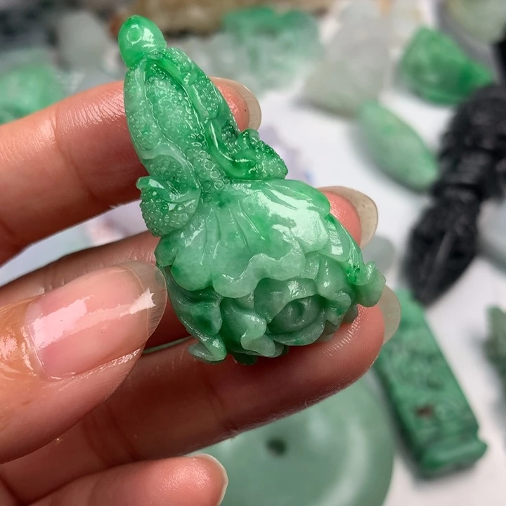 定制翡翠未镶嵌翡翠