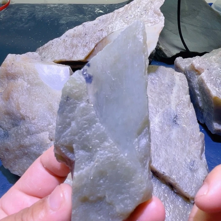 和田玉未镶嵌珠宝半成品