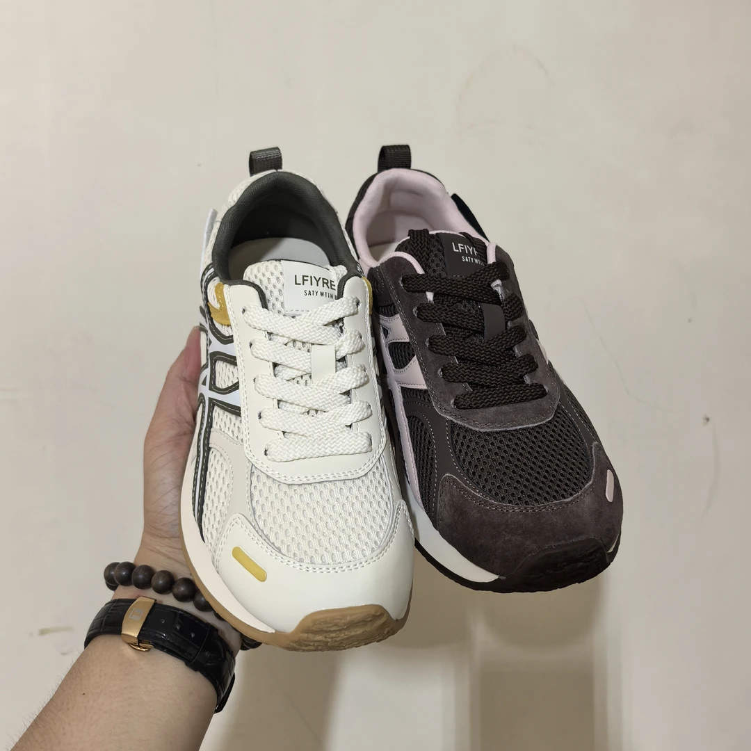 欧陌女鞋2025秋季新款复古软底舒适百搭休闲阿甘鞋