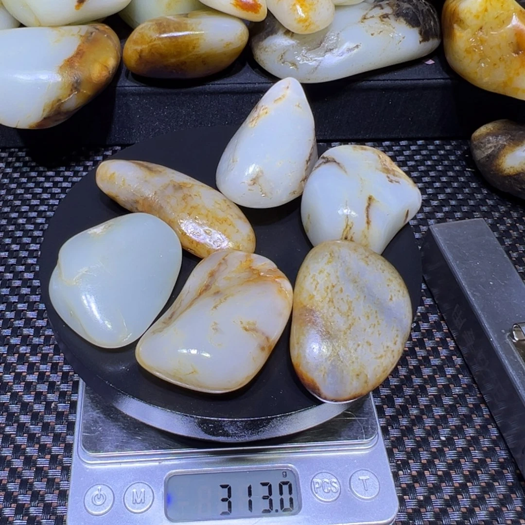 和田玉（子料）未镶嵌吊坠(不含链)313克