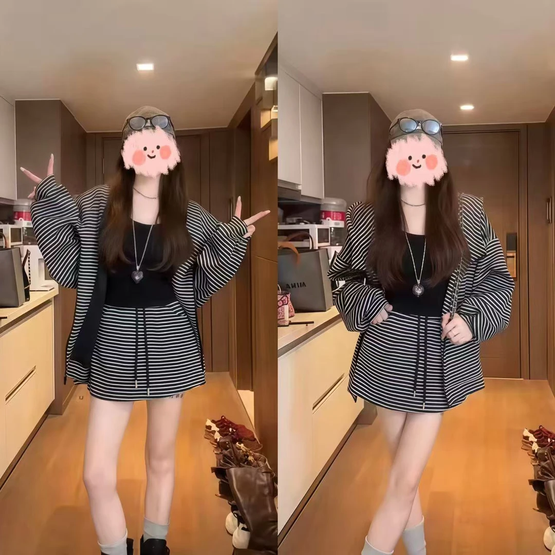 2025早秋新款韩系穿搭时尚百搭条纹连帽卫衣高腰显瘦抽绳短裙套装