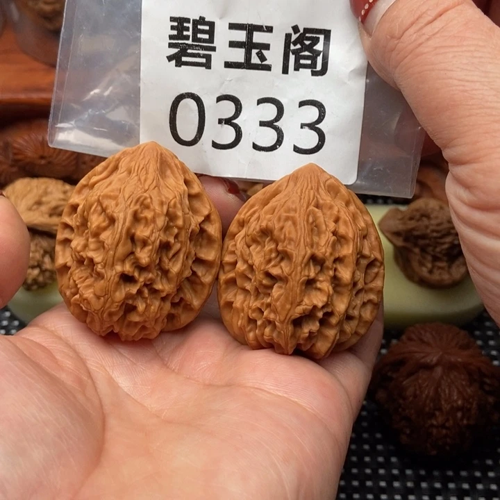 文玩核桃吊坠鸡心41