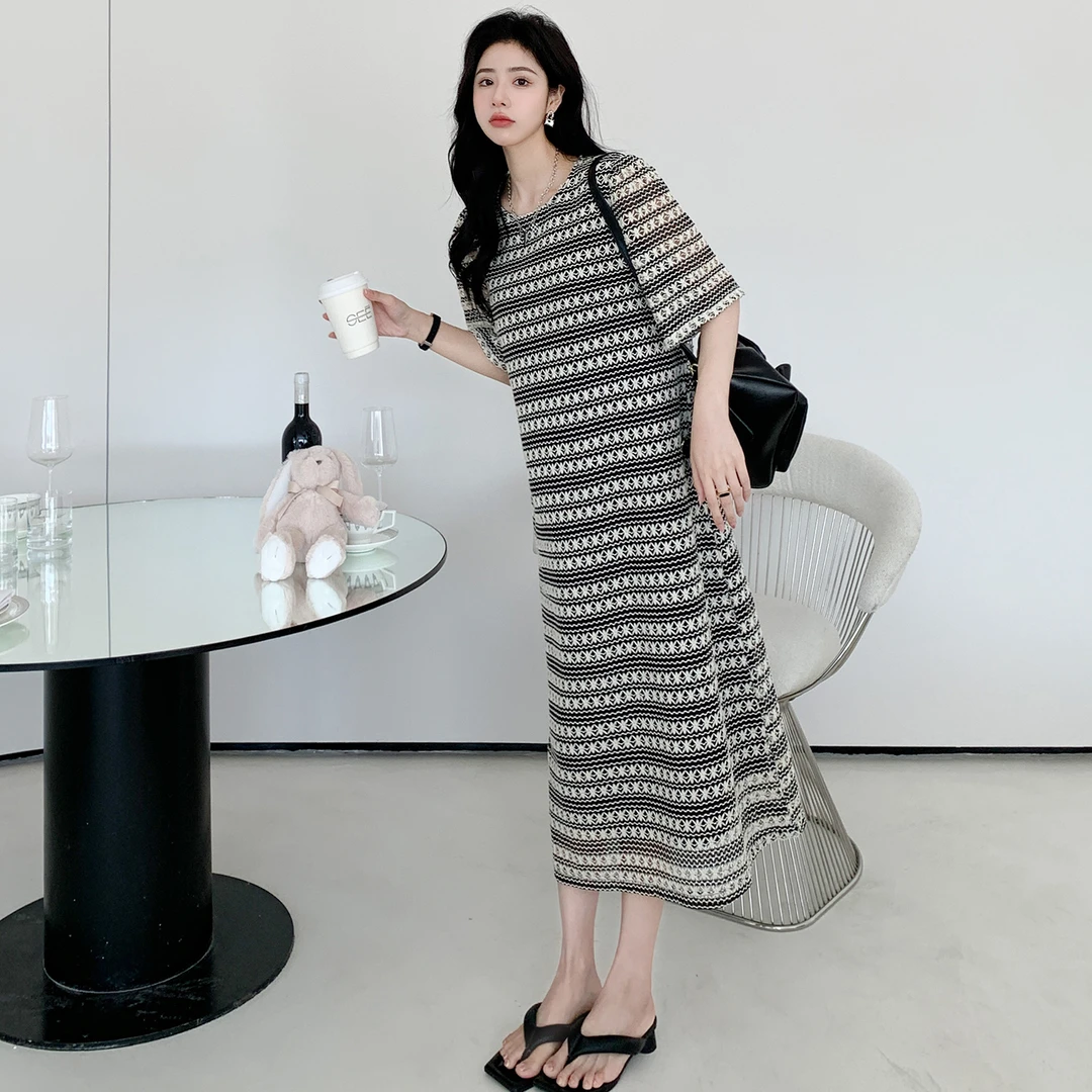 2025夏新款/复古小香风连衣裙女高级感镂空中长款连衣裙