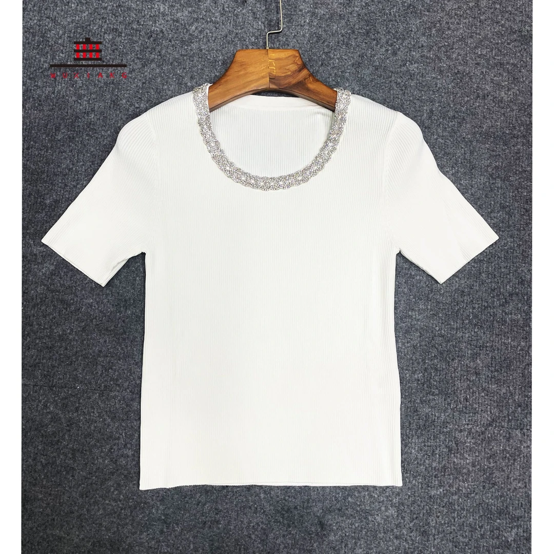 收腰百搭圆领精致钉珠短袖针织衫