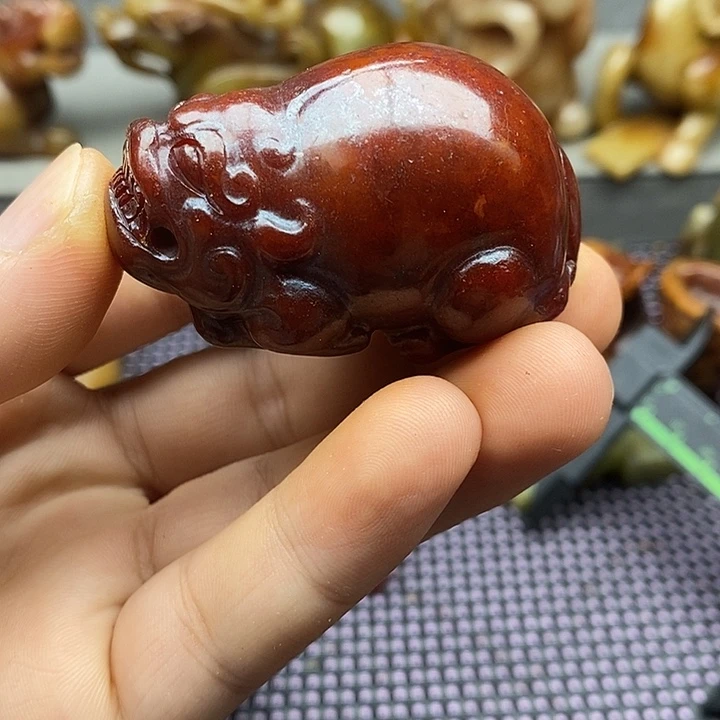 未镶嵌蛇纹石玉颈饰