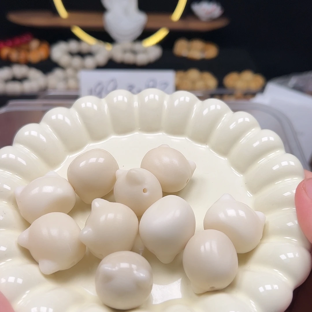手串菩提根/象牙果瑕疵素白猫头10颗 有裂
