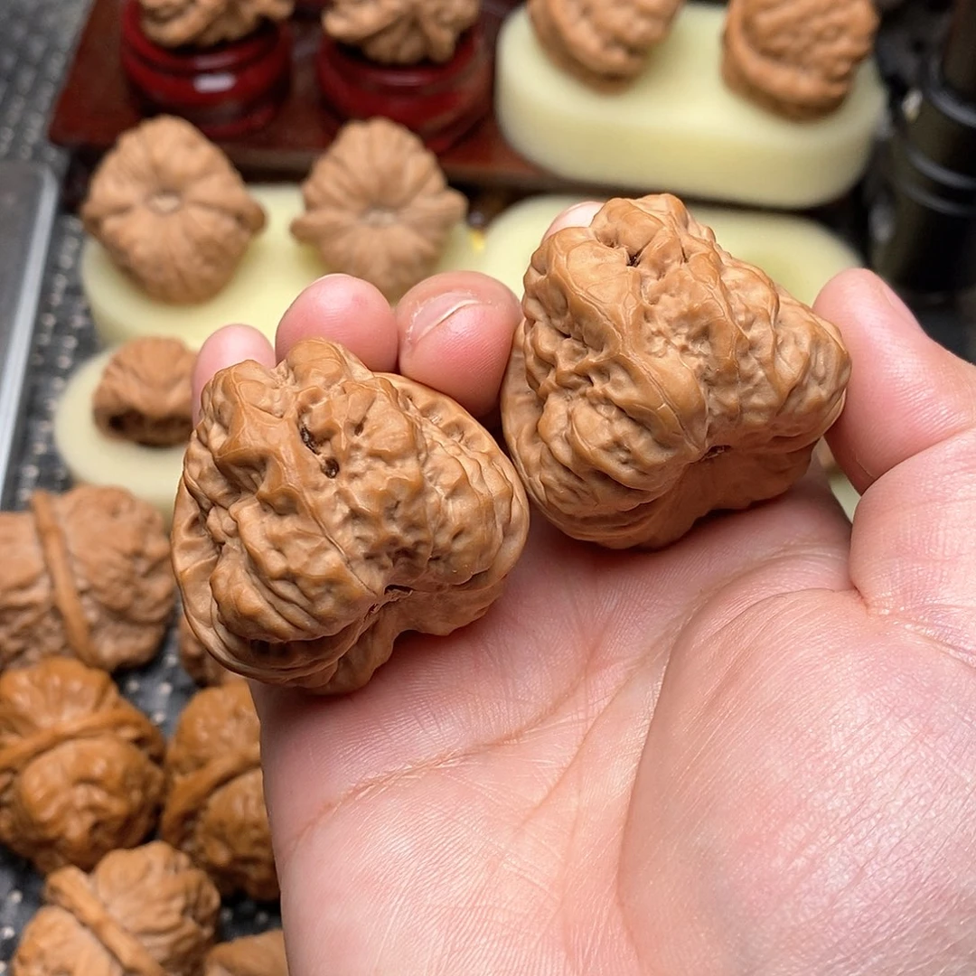 文玩核桃把件吉***赵蛤蟆头