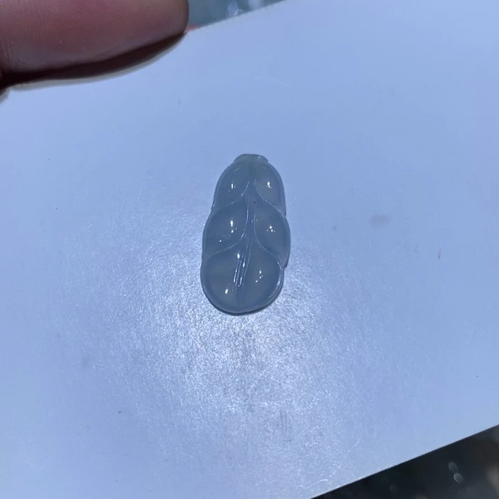 翡翠未镶嵌颈饰吊坠