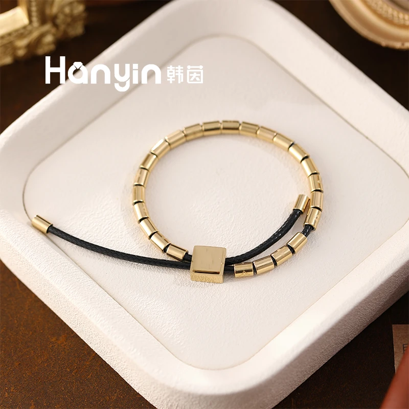 钛钢皮质手链 高定直筒尖花四叶草抽拉手链AAA