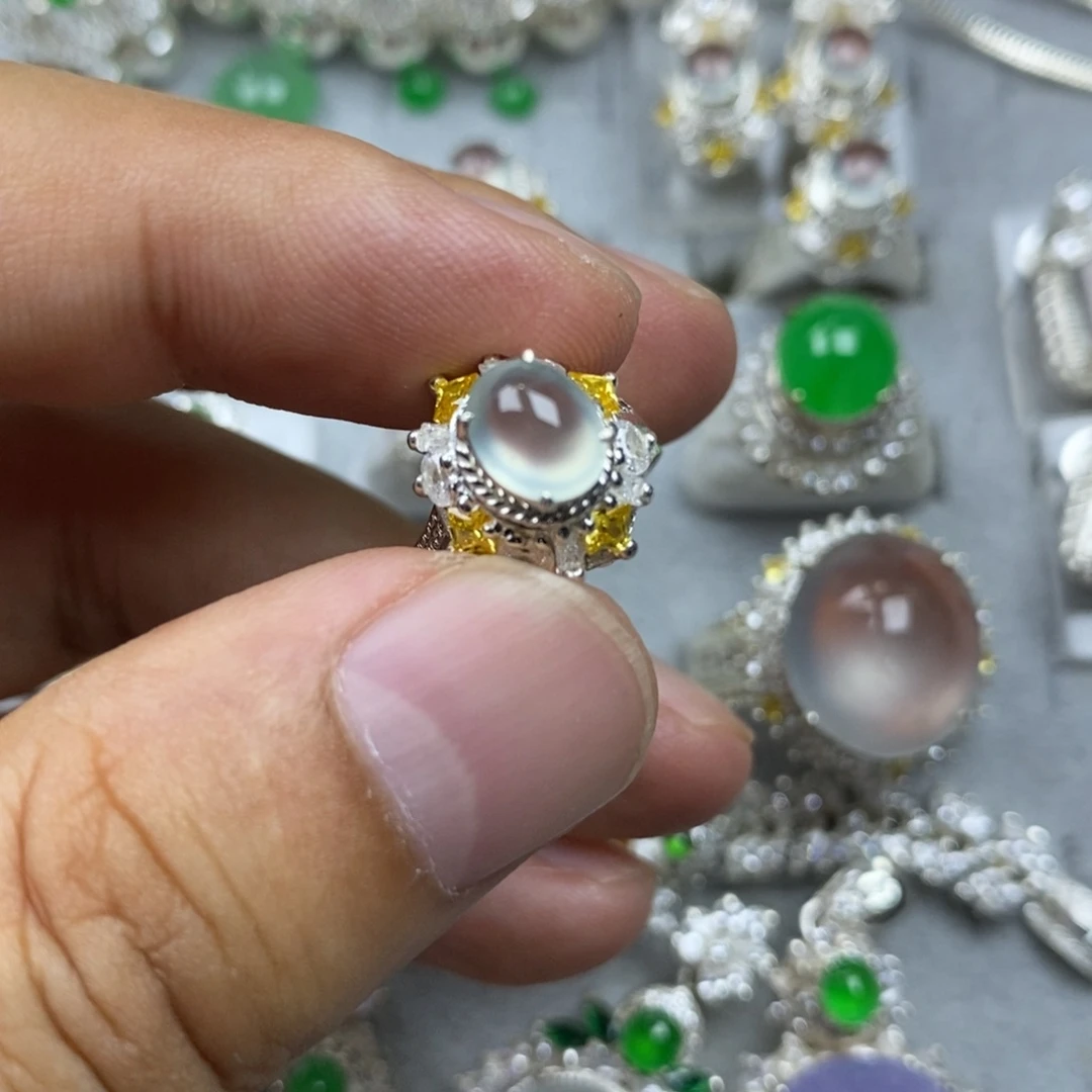 定制翡翠未镶嵌玻璃种7.4mm