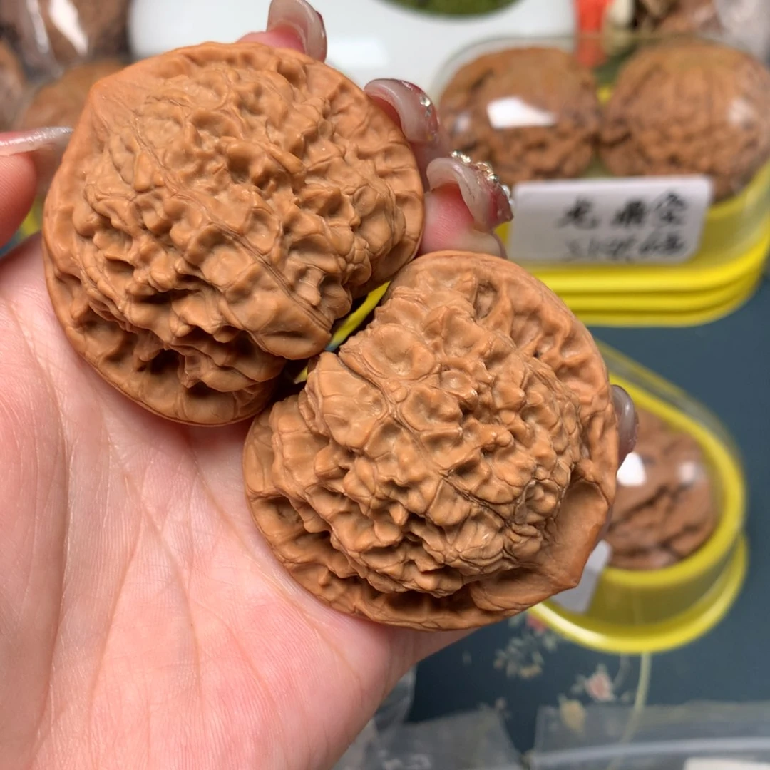 文玩核桃吊坠人**言51-21377-1