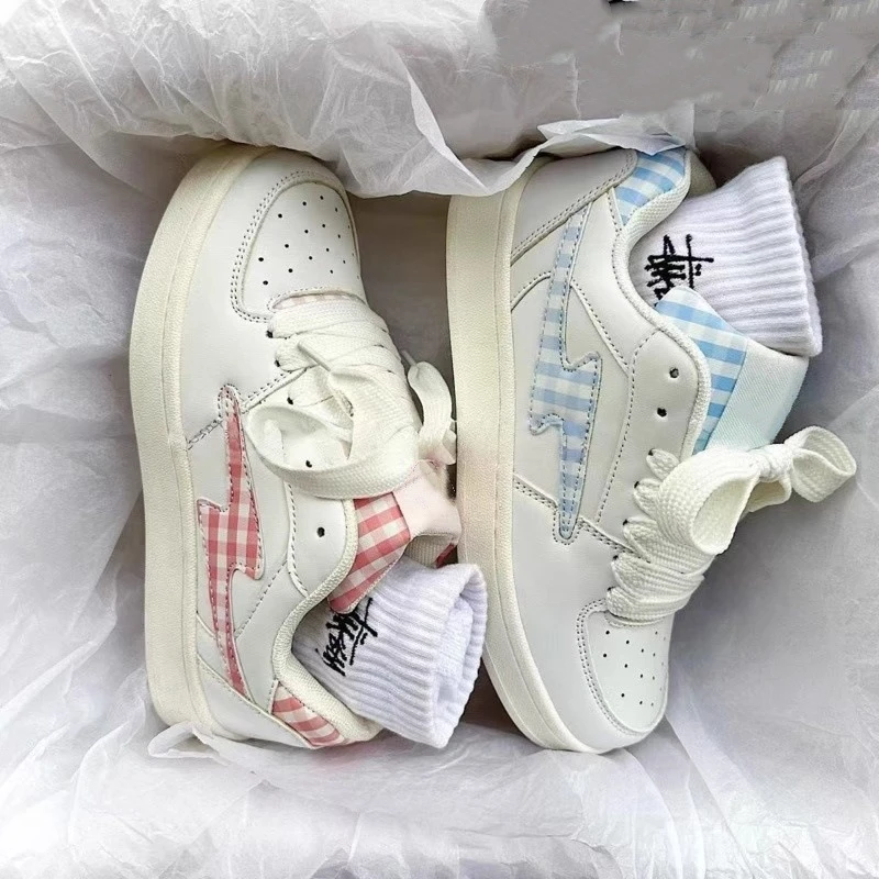 2025秋季鸳鸯板鞋美式小众面包鞋小白鞋百搭设计小白鞋学生情侣