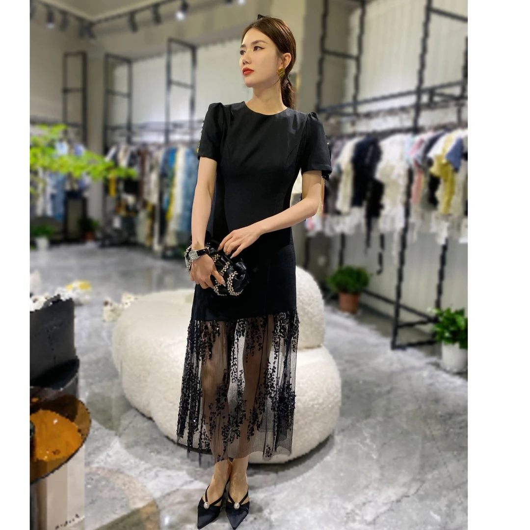 【俊英】网纱拼接亮片赫本风连衣裙女新款小个子独特气质中长款裙子