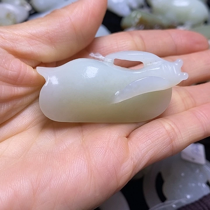 和田玉未镶嵌挂件