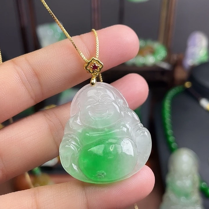 翡翠未镶嵌吊坠(赠链)