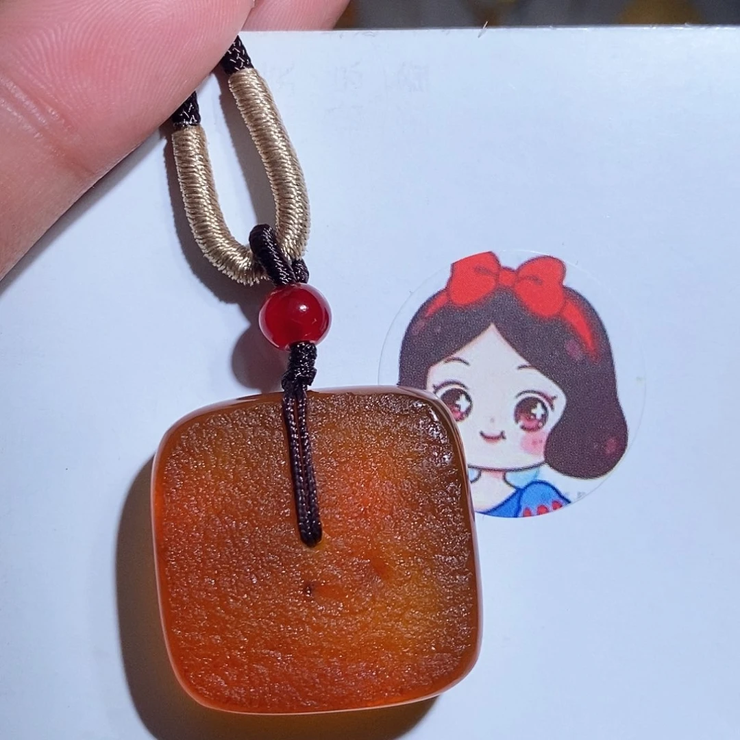 未镶嵌琥珀珠宝奇石
