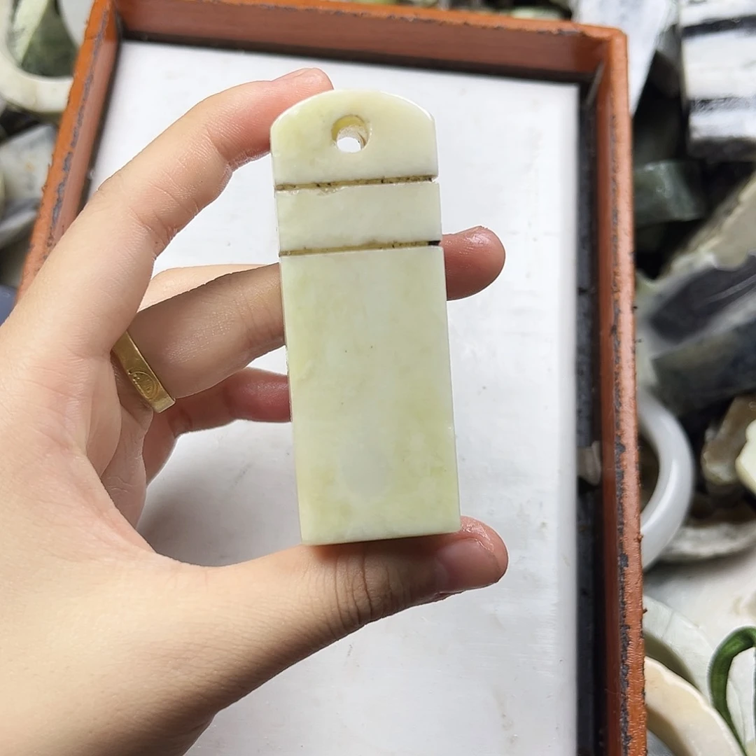 未镶嵌手链和田玉（糖玉）