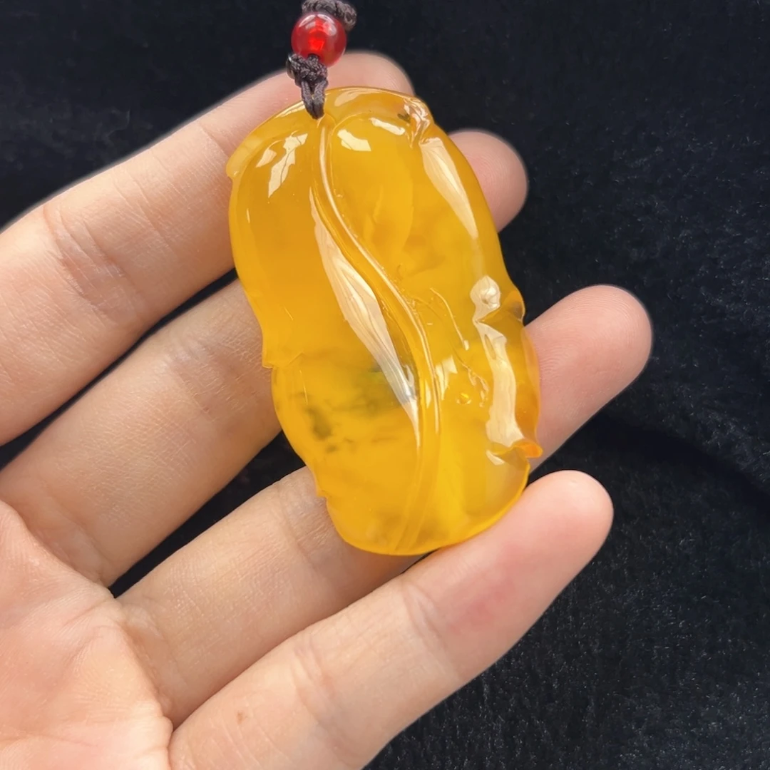 未镶嵌琥珀珠宝奇石