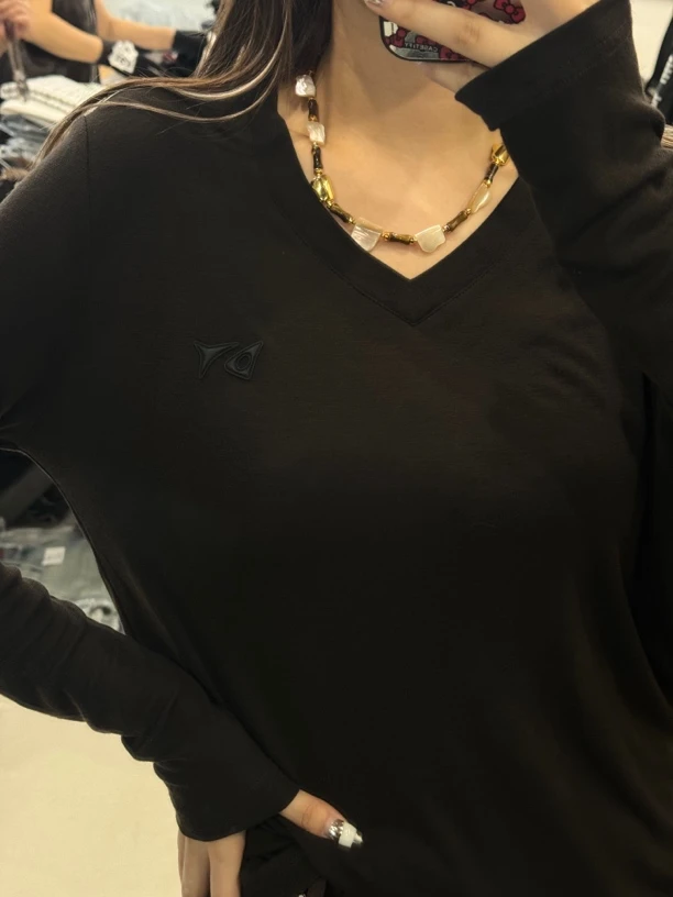 Gh80153修身型常规T恤显瘦女士长袖内搭常规款纯色V领