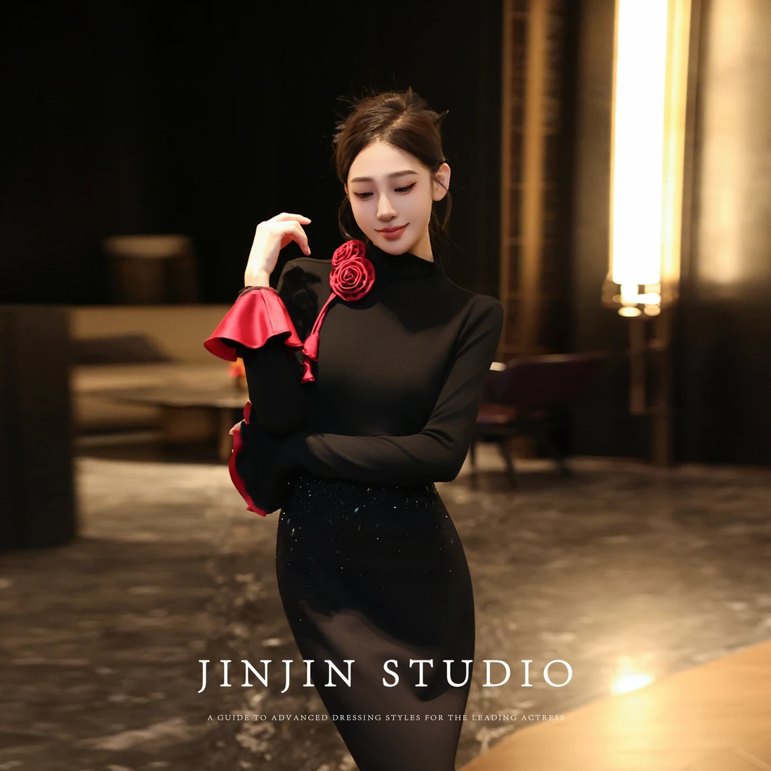 MD进进原创【向美生花】2025秋冬立体花朵修身内搭半高领打底衫上衣